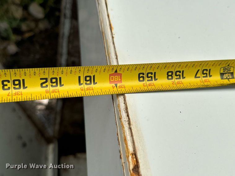 image for item DX1354 1995 CM Trailers enclosed cargo trailer