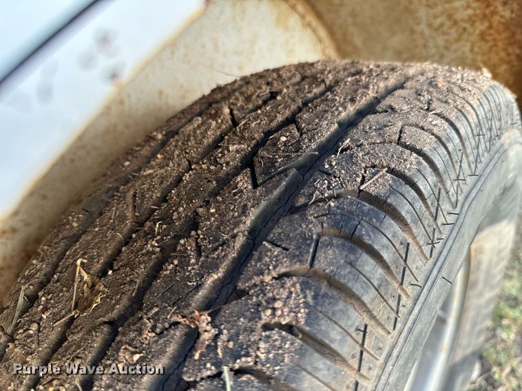 image for item DX1354 1995 CM Trailers enclosed cargo trailer