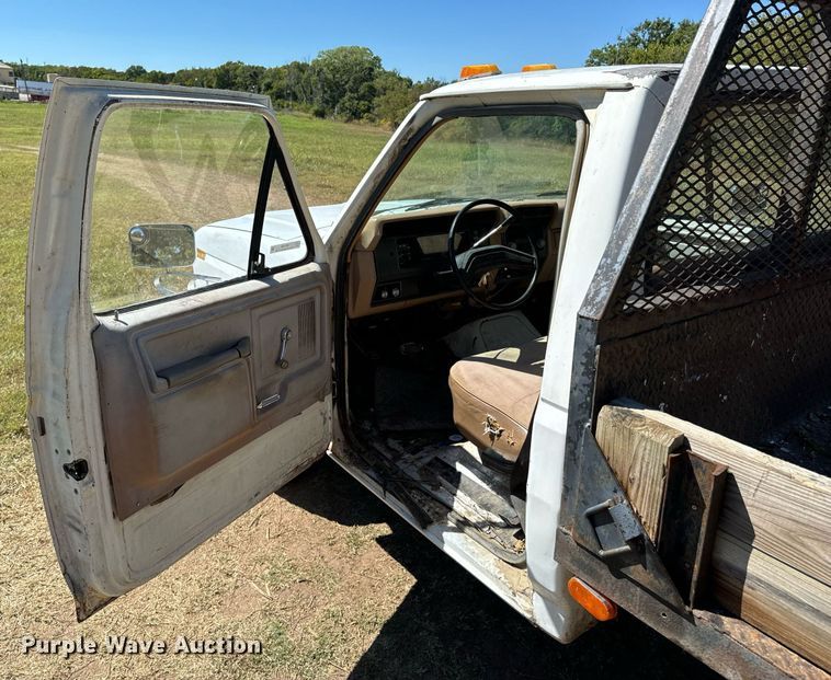 image for item DX1356 1984 Ford F350 dump flatbed pickup truck