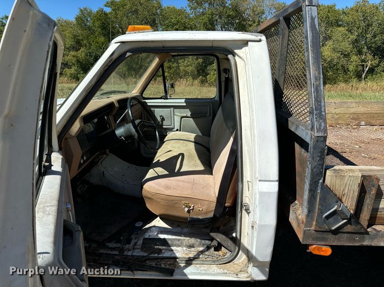 image for item DX1356 1984 Ford F350 dump flatbed pickup truck