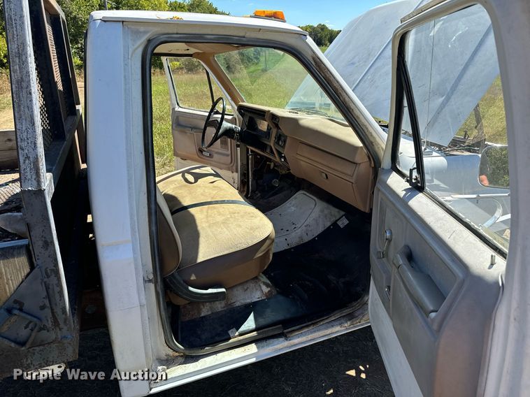 image for item DX1356 1984 Ford F350 dump flatbed pickup truck