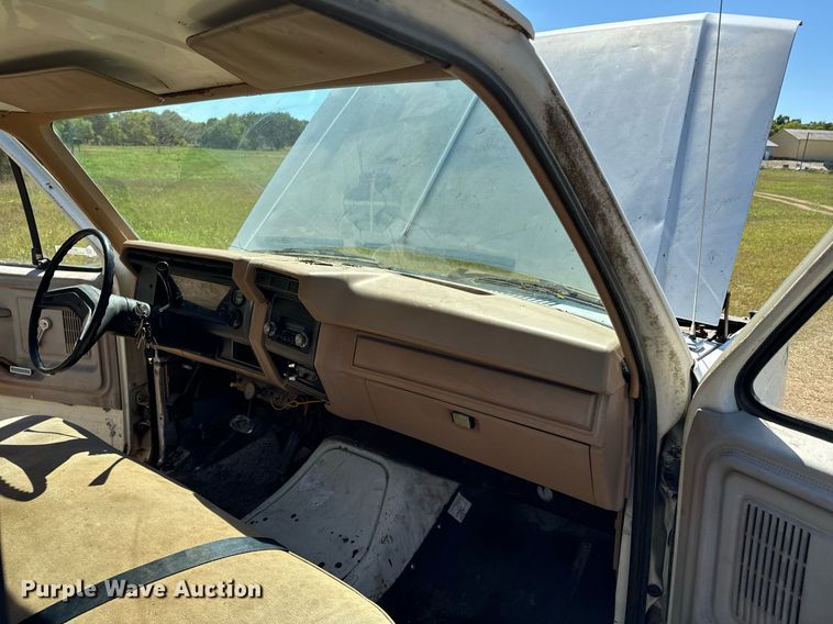 image for item DX1356 1984 Ford F350 dump flatbed pickup truck
