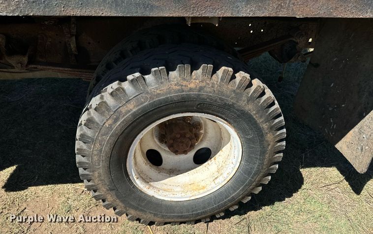 image for item DX1356 1984 Ford F350 dump flatbed pickup truck