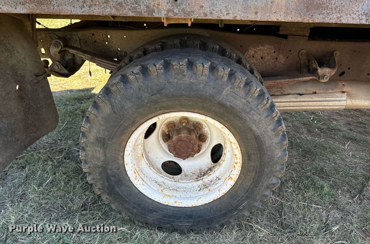 image for item DX1356 1984 Ford F350 dump flatbed pickup truck