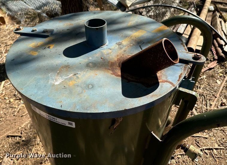 image for item DX1361 2014 Hodge Clemco 2452 sandblaster