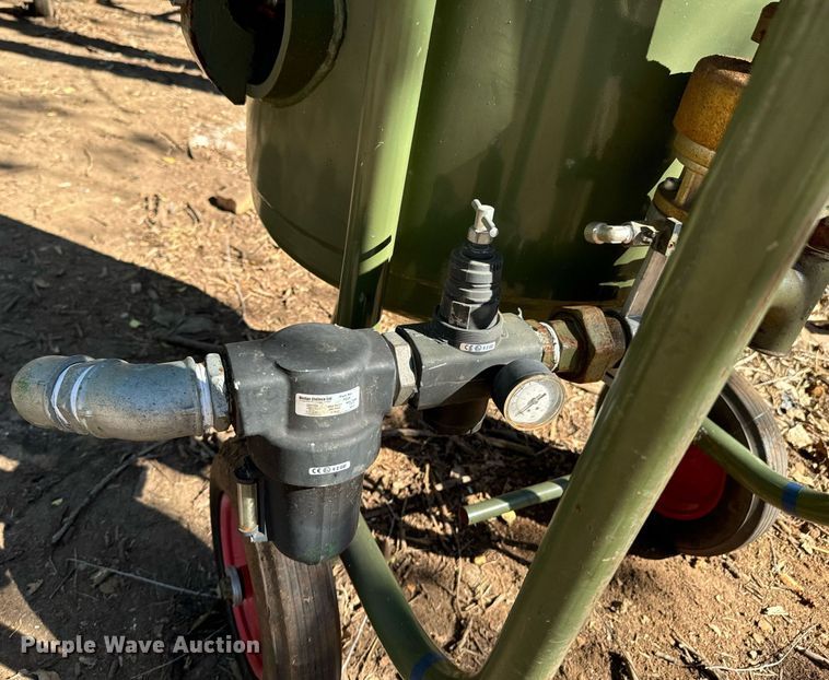 image for item DX1361 2014 Hodge Clemco 2452 sandblaster