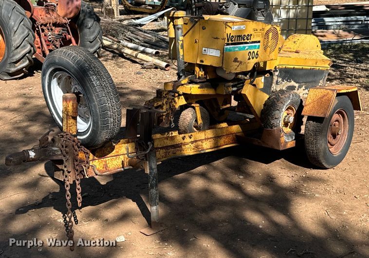 image for item DX1363 1993 Vermeer 206 stump grinder