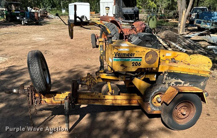 image for item DX1363 1993 Vermeer 206 stump grinder