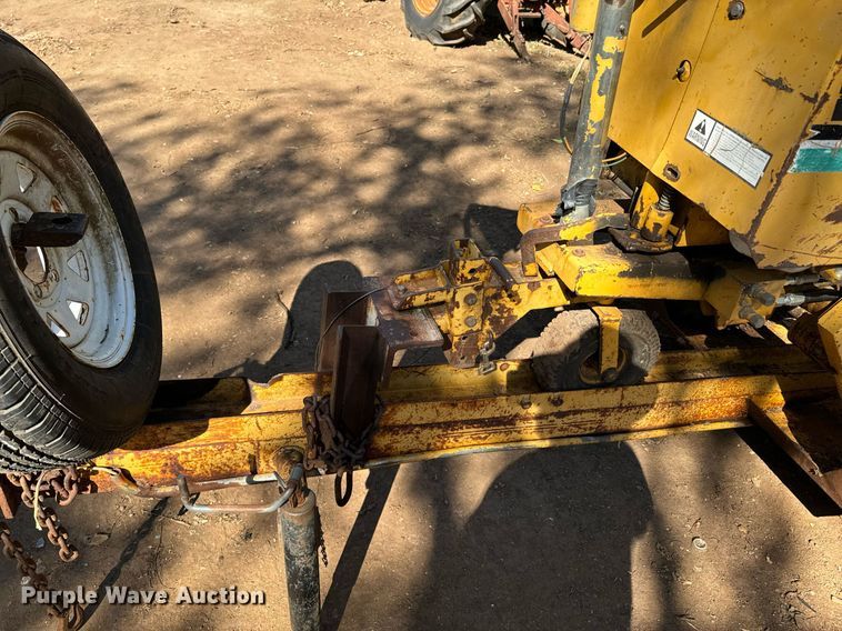 image for item DX1363 1993 Vermeer 206 stump grinder