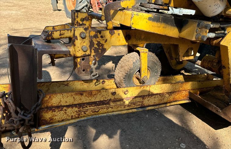 image for item DX1363 1993 Vermeer 206 stump grinder