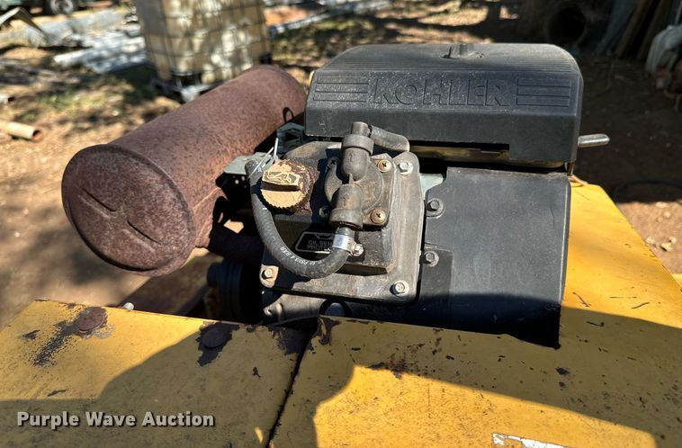 image for item DX1363 1993 Vermeer 206 stump grinder