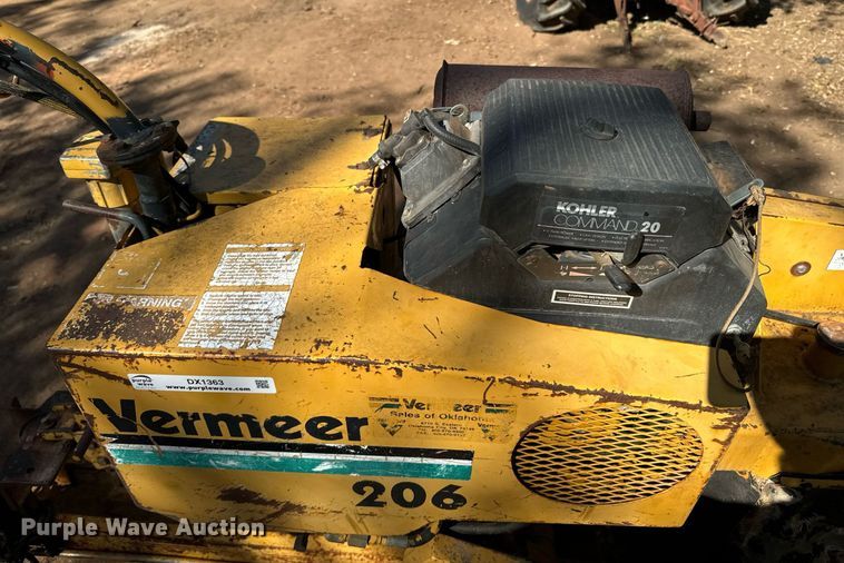 image for item DX1363 1993 Vermeer 206 stump grinder