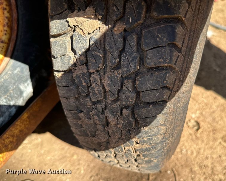 image for item DX1363 1993 Vermeer 206 stump grinder