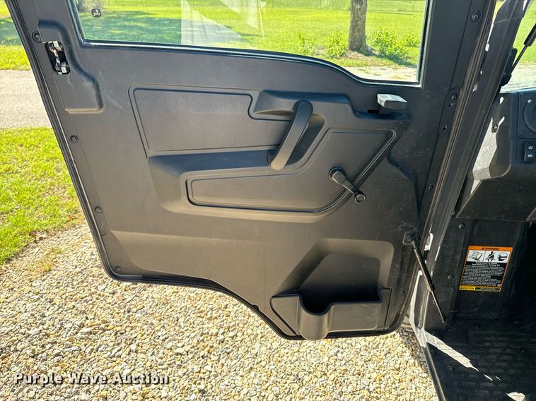 image for item DX1365 2020 John Deere XUV835M utility vehicle