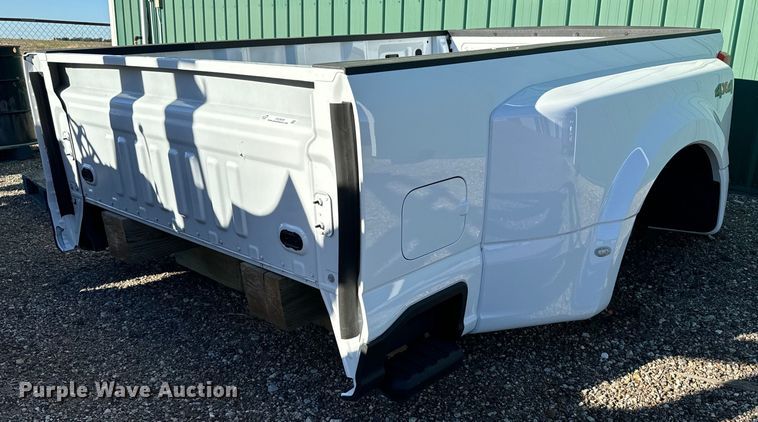 image for item DX3609 2024 Ford F350 pickup truck bed