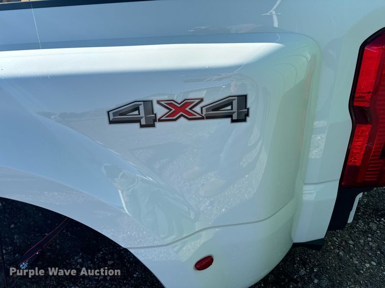 image for item DX3609 2024 Ford F350 pickup truck bed