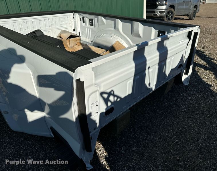 image for item DX3609 2024 Ford F350 pickup truck bed