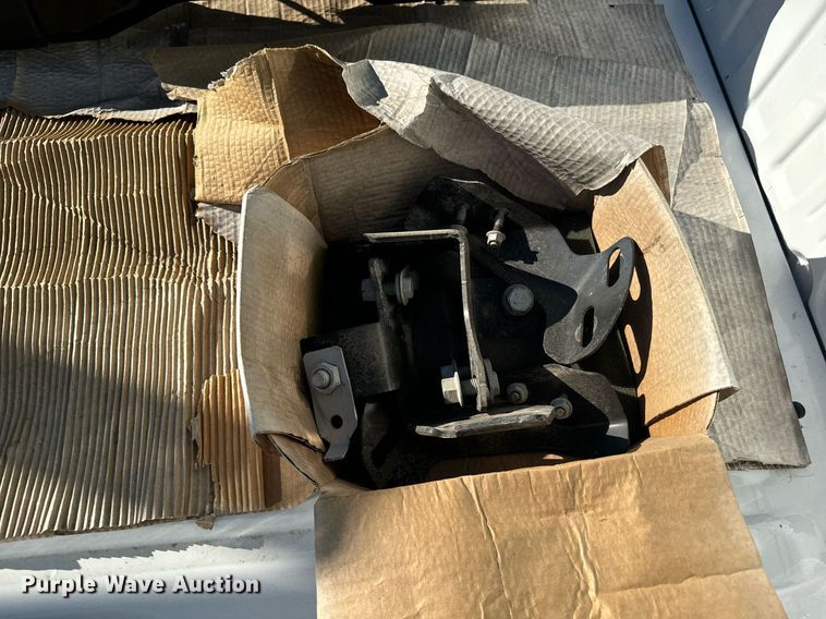 image for item DX3609 2024 Ford F350 pickup truck bed