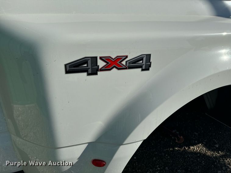 image for item DX3609 2024 Ford F350 pickup truck bed