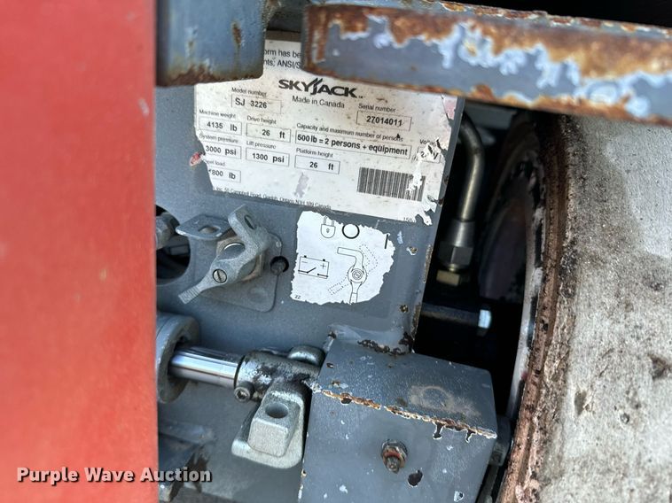 image for item DX3651 2013 Skyjack SJIH 3226 scissor lift