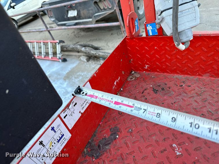 image for item DX3651 2013 Skyjack SJIH 3226 scissor lift