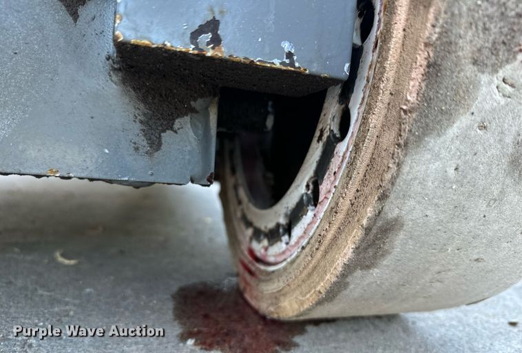 image for item DX3651 2013 Skyjack SJIH 3226 scissor lift