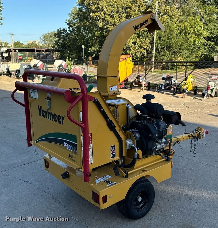 image for item DX3653 2012 Vermeer BC600XL wood chipper