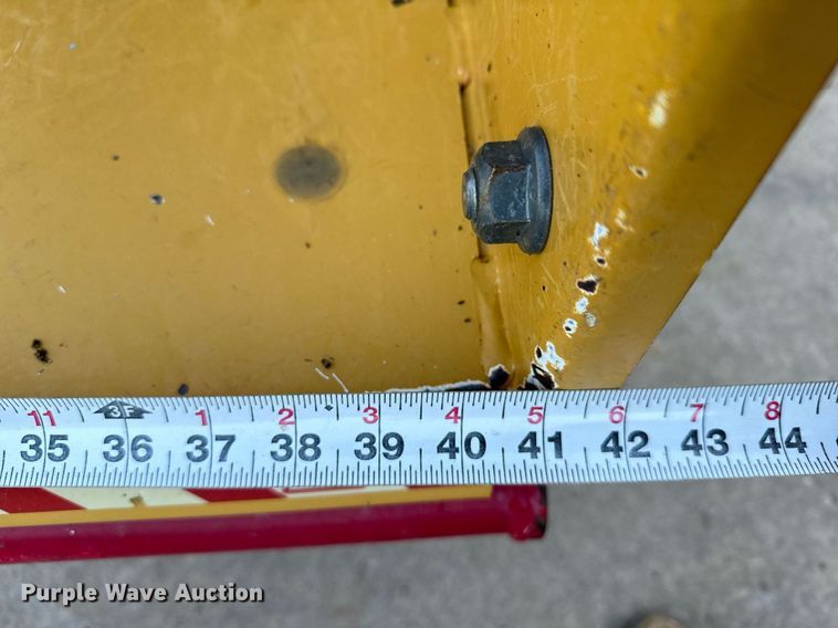 image for item DX3653 2012 Vermeer BC600XL wood chipper