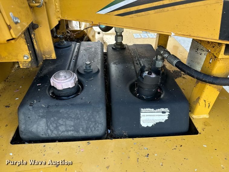 image for item DX3653 2012 Vermeer BC600XL wood chipper