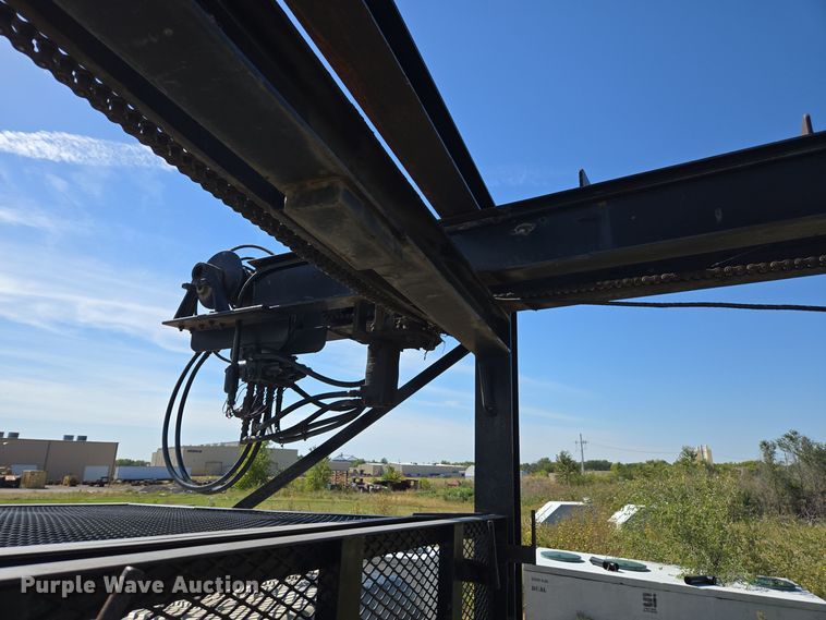 image for item EE7792 1997 Volvo WG Series  flatbed truck