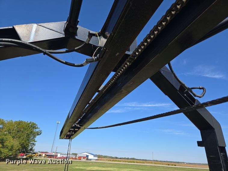 image for item EE7792 1997 Volvo WG Series  flatbed truck