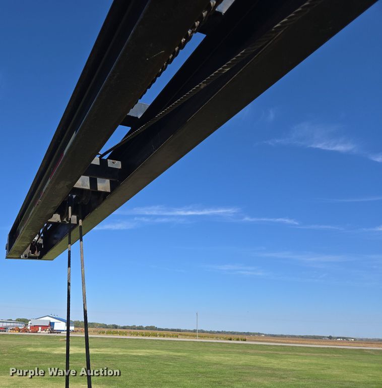 image for item EE7792 1997 Volvo WG Series  flatbed truck