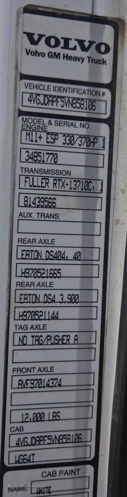 image for item EE7792 1997 Volvo WG Series  flatbed truck