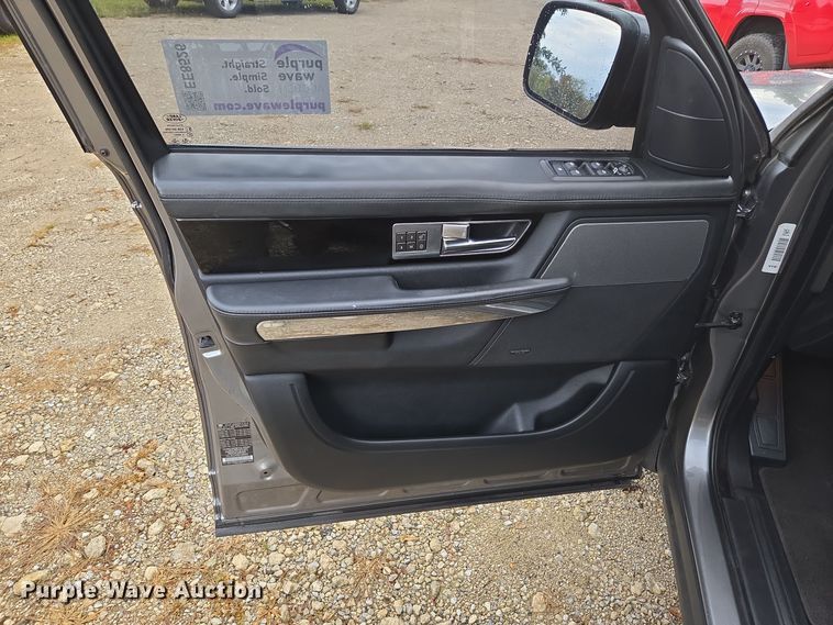 image for item EE8526 2011 Land Rover  Range Rover  SUV