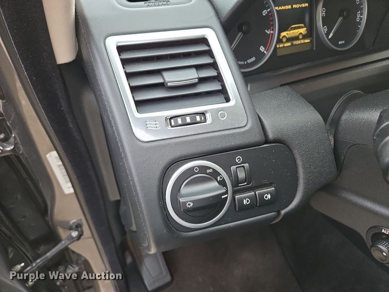 image for item EE8526 2011 Land Rover  Range Rover  SUV