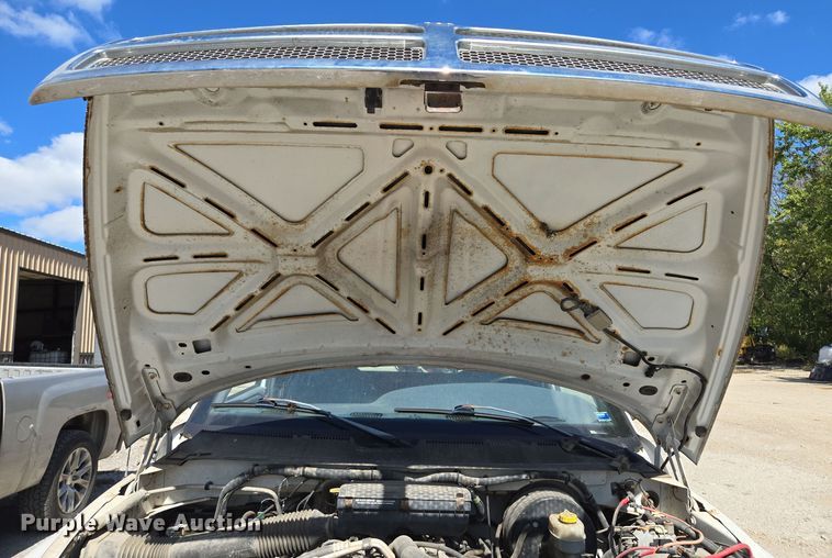 image for item EE8553 2001 Dodge Ram 2500 pickup truck