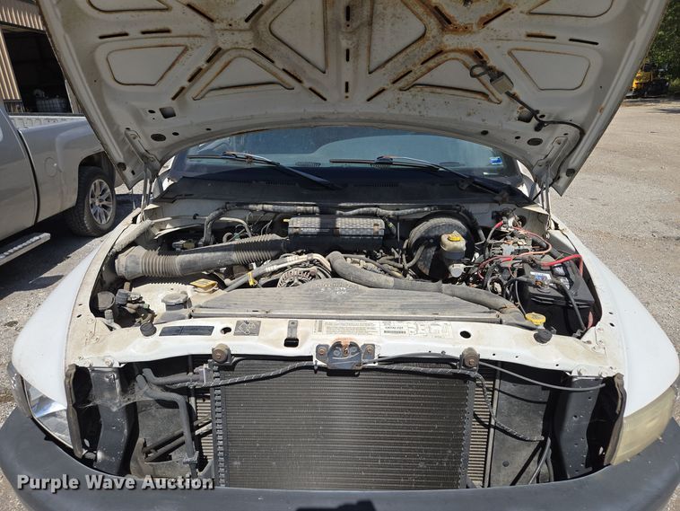 image for item EE8553 2001 Dodge Ram 2500 pickup truck