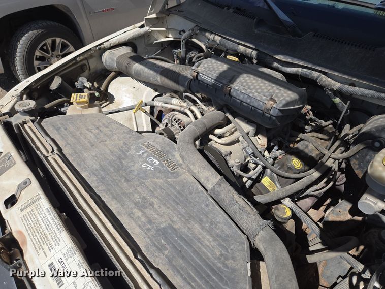 image for item EE8553 2001 Dodge Ram 2500 pickup truck