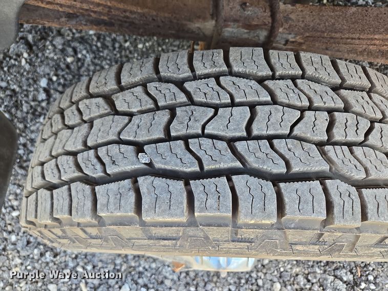 image for item EE8553 2001 Dodge Ram 2500 pickup truck