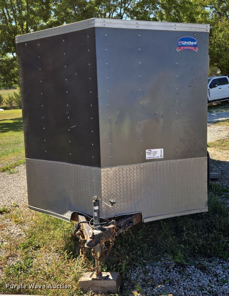 image for item EE8555 2019 United Trailers enclosed cargo trailer