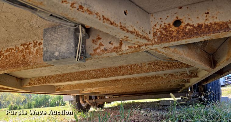 image for item EE8555 2019 United Trailers enclosed cargo trailer