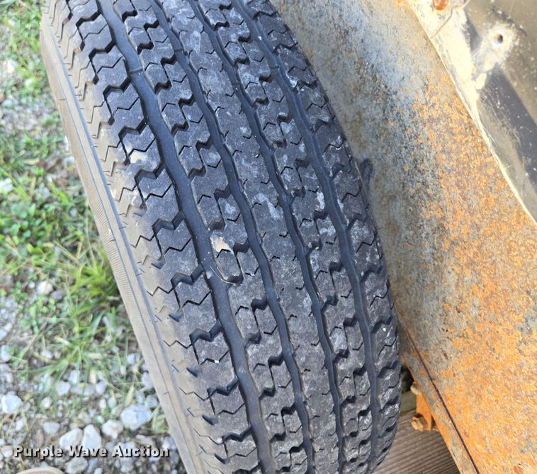 image for item EE8555 2019 United Trailers enclosed cargo trailer