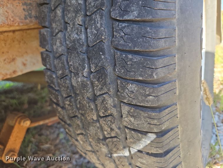 image for item EE8555 2019 United Trailers enclosed cargo trailer