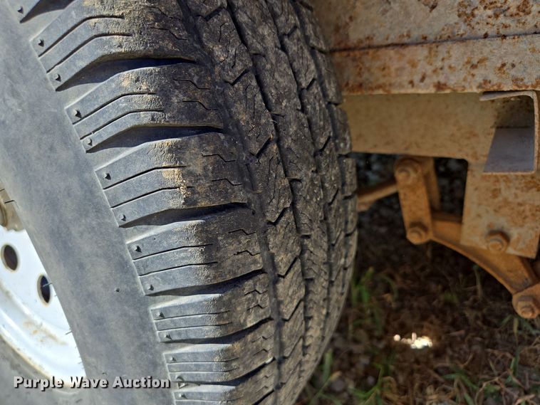 image for item EE8555 2019 United Trailers enclosed cargo trailer