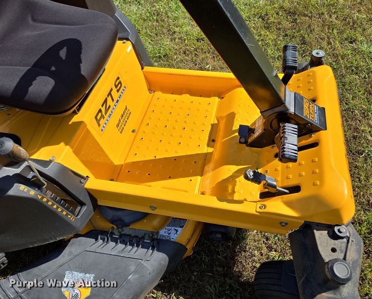 image for item EE8570 Cub Cadet RZT S 42 lawn mower
