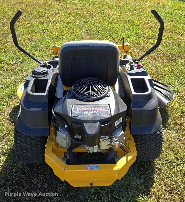 image for item EE8572 2014 Hustler  Raptor  ZTR lawn mower