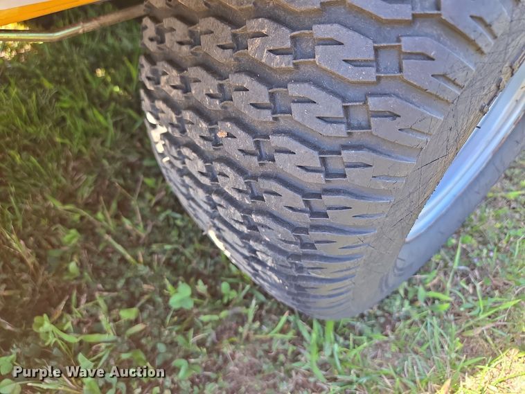 image for item EE8572 2014 Hustler  Raptor  ZTR lawn mower