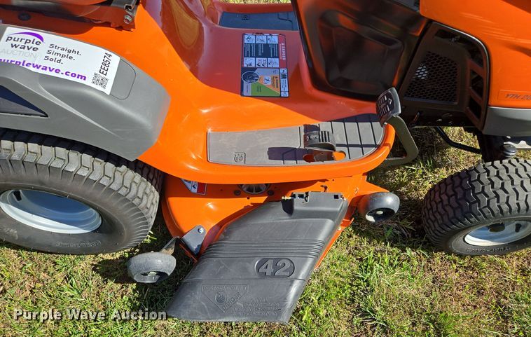 image for item EE8574 2018 Husqvarna  YTH 20K42 lawn mower