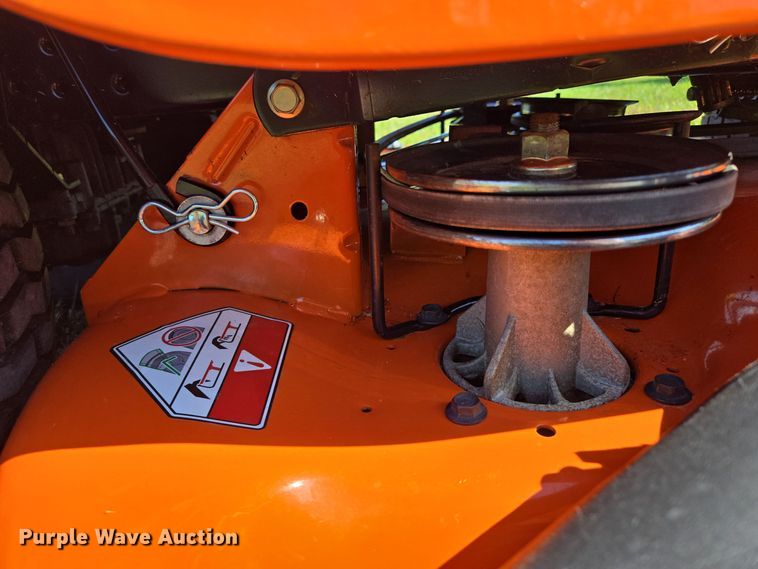 image for item EE8574 2018 Husqvarna  YTH 20K42 lawn mower