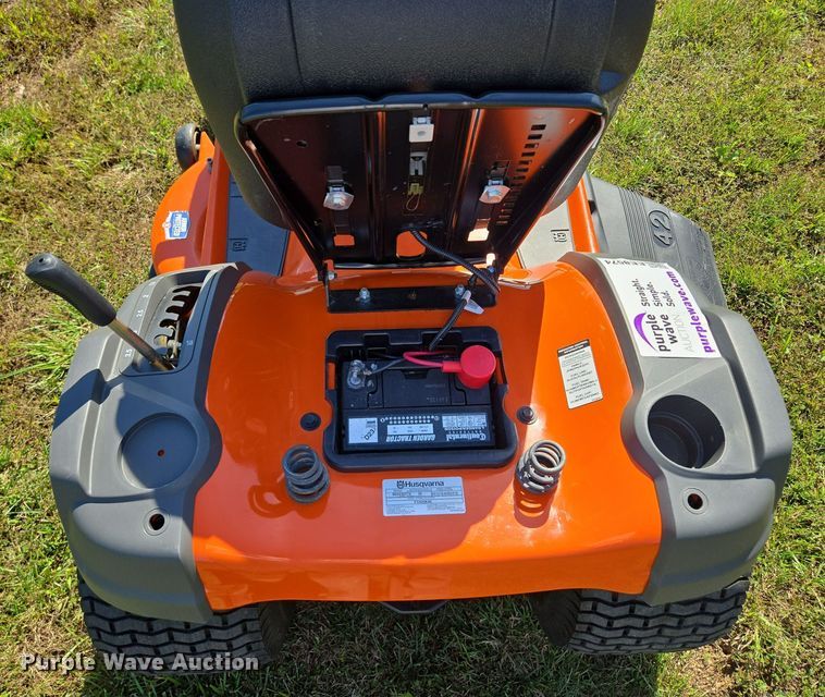 image for item EE8574 2018 Husqvarna  YTH 20K42 lawn mower